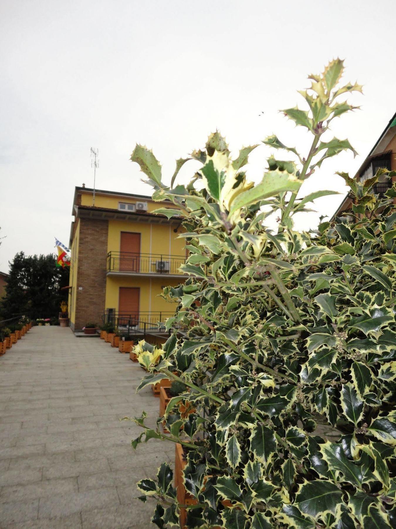 Pavia Ostello Экстерьер фото